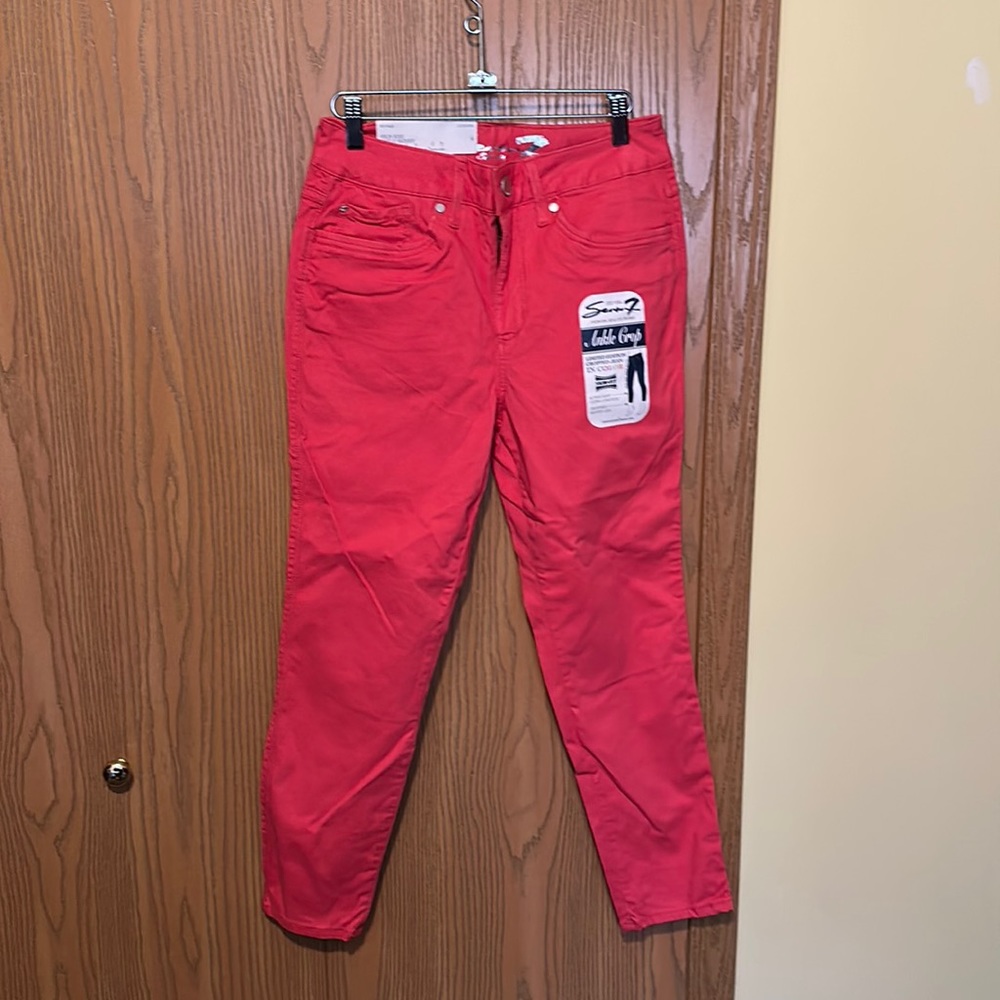 NEW Beautiful chopped Jean high rise ankle skinny